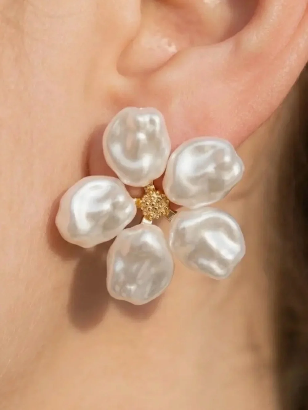 Chunky Pearl Flower Earrings (9716)
